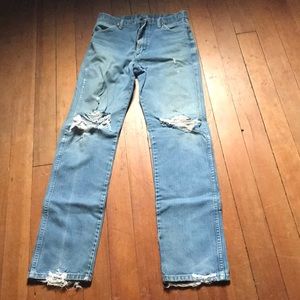 Men’s Wrangler Jeans—Distressed